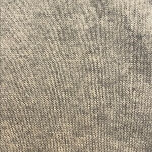 Elegant Gray Cashmere Knit Scarf